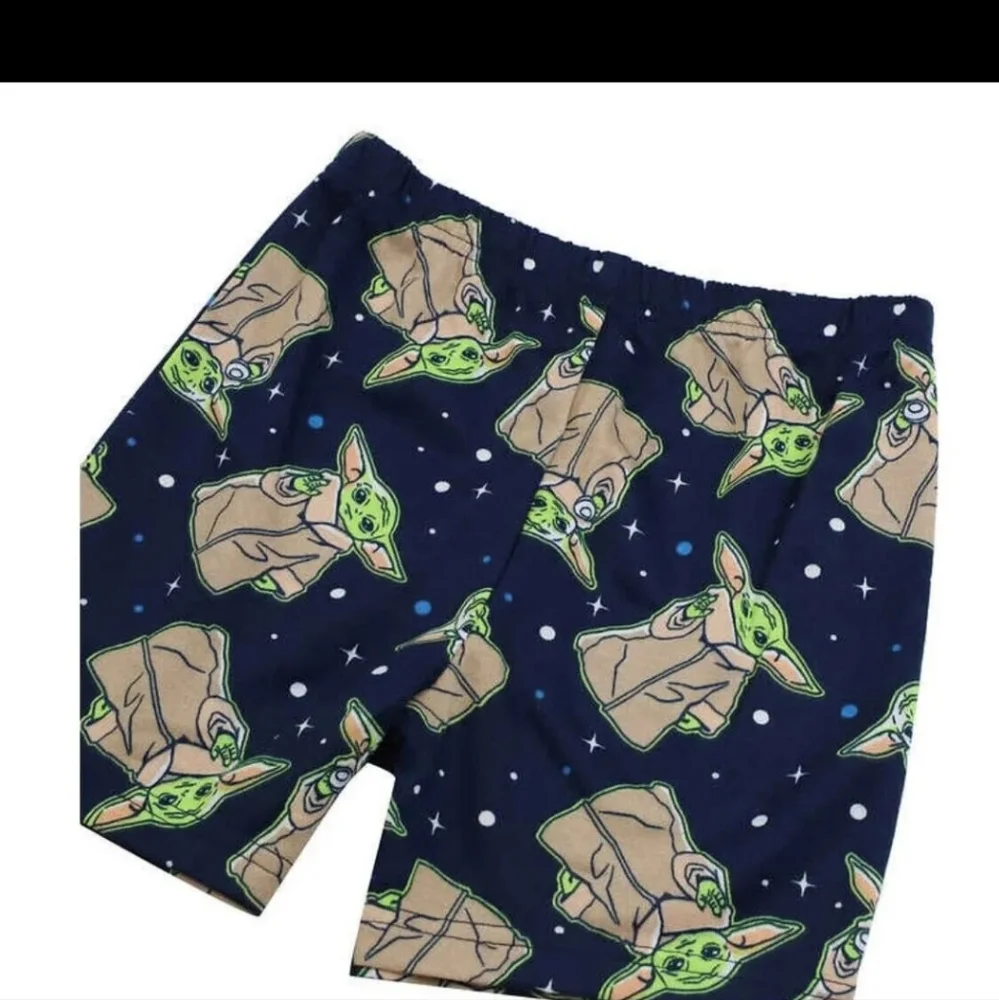 Disney Boy's Star Wars Mandalorian Graphic 4 Piece Pajama Set Size 4T nwt